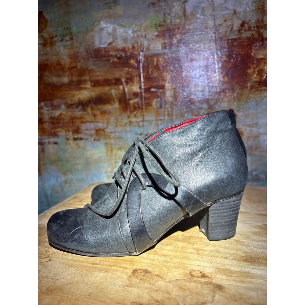 RARE Anthropologie CoupleOf Leather Lace Up Ankle Boots Round Toe Strap Detail - Picture 3 of 13